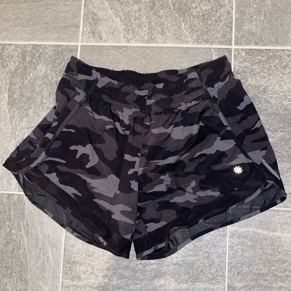 Athleta printed mesh racer run short 4”